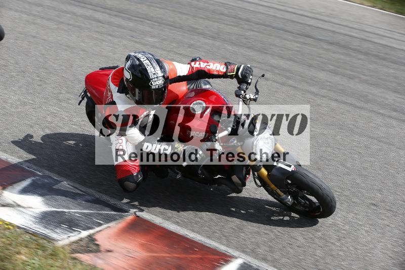 Archiv-2025/05 14.04.2025 Plüss Moto Sport ADR/Freies Fahren/1